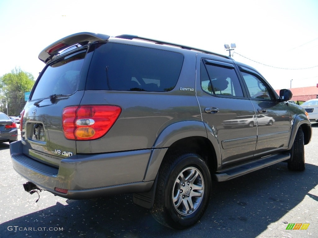 2004 Sequoia Limited 4x4 - Phantom Gray Pearl / Oak photo #10