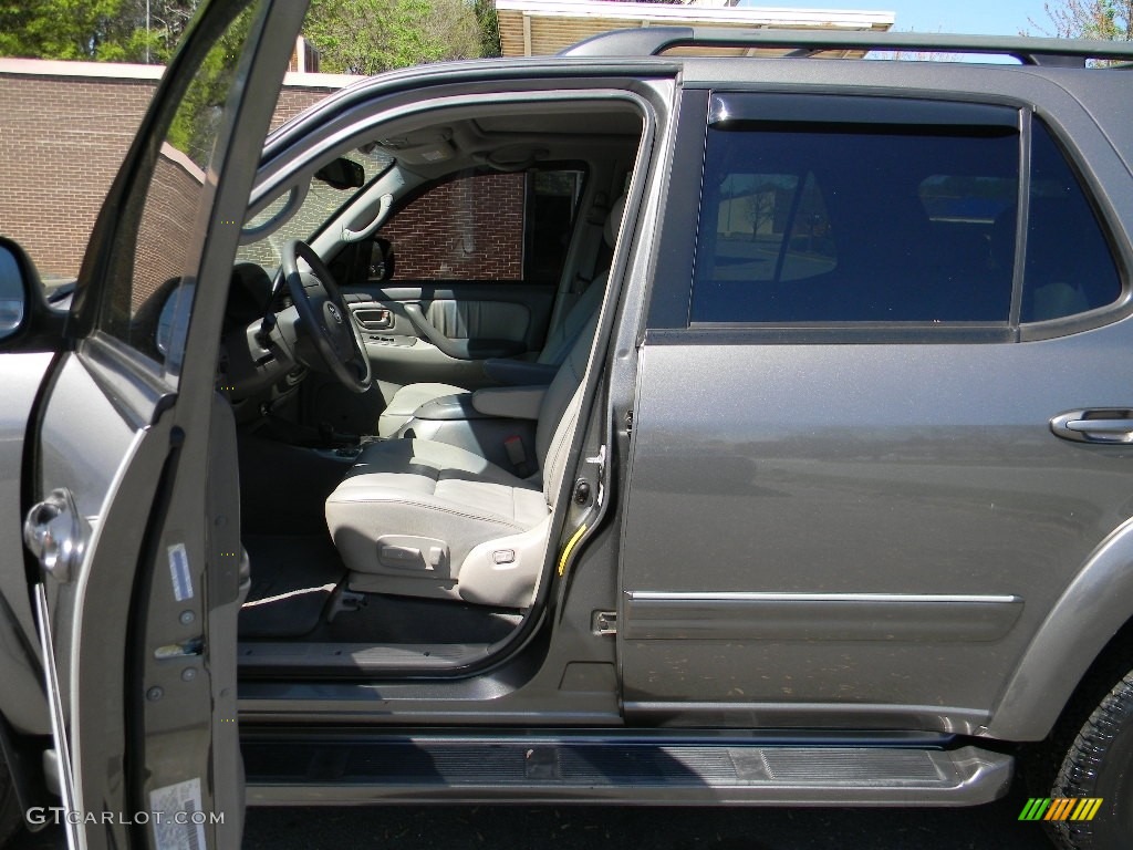 2004 Sequoia Limited 4x4 - Phantom Gray Pearl / Oak photo #16