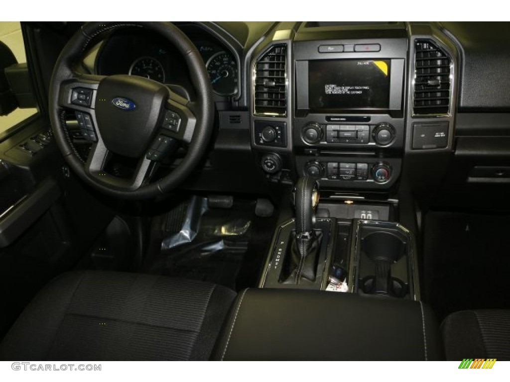 2016 F150 XLT SuperCrew 4x4 - Magnetic / Medium Earth Gray photo #8