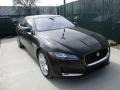 Ultimate Black - XF 35t AWD Photo No. 6