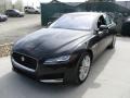 Ultimate Black - XF 35t AWD Photo No. 8