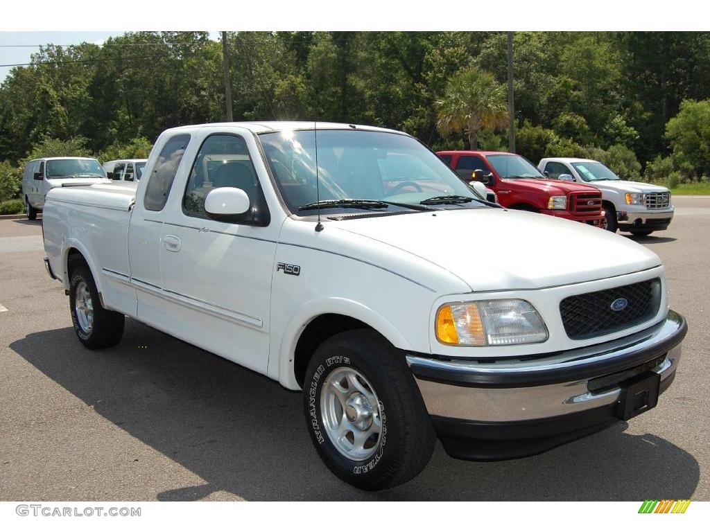 1997 F150 Lariat Extended Cab - Oxford White / Medium Graphite photo #1