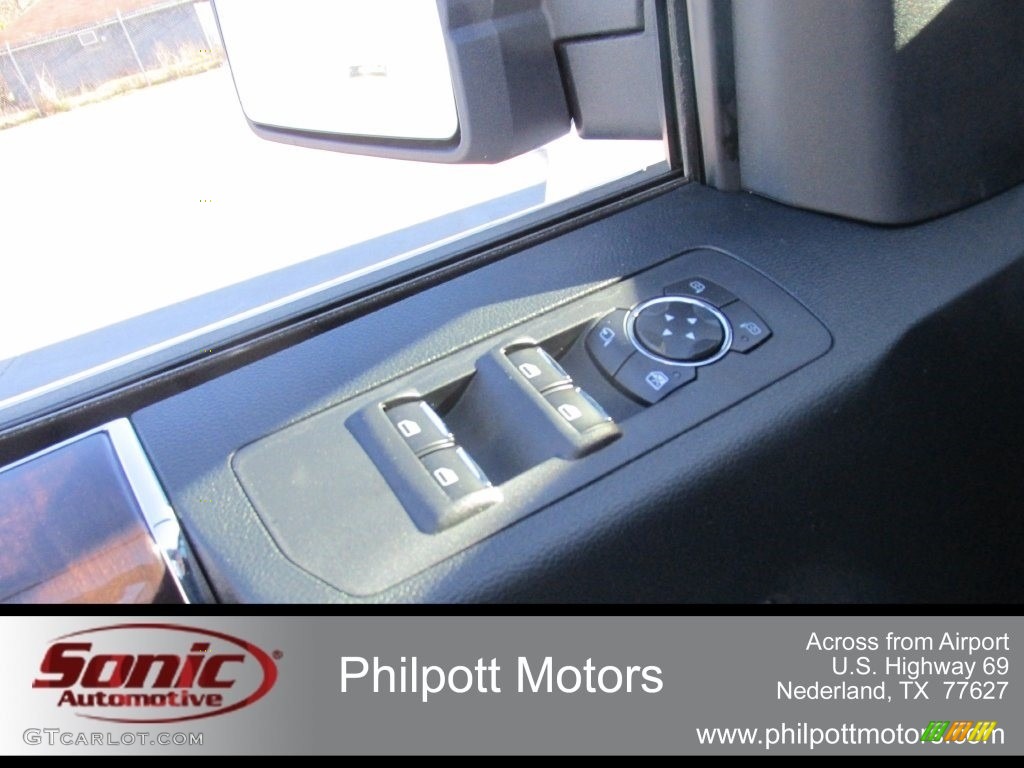 2016 F150 Platinum SuperCrew - White Platinum / Platinum Brunello photo #19