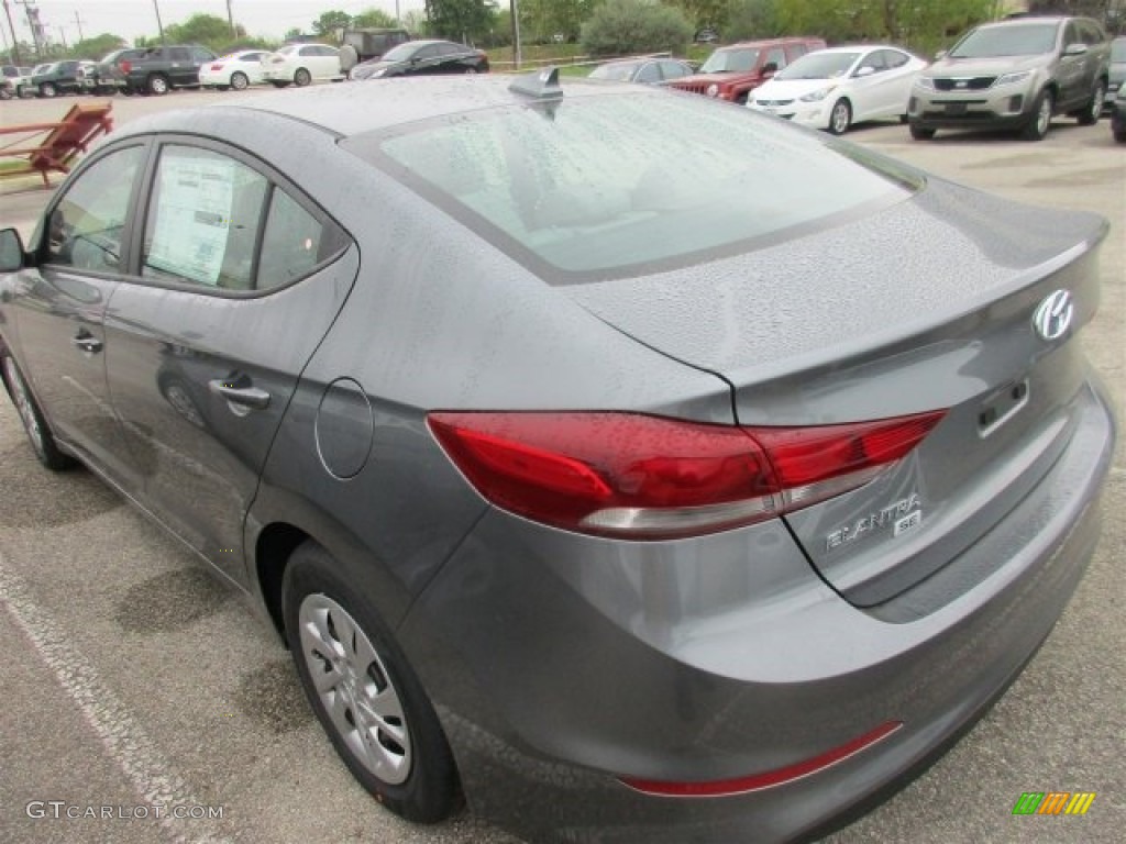 2017 Elantra SE - Gray / Gray photo #4