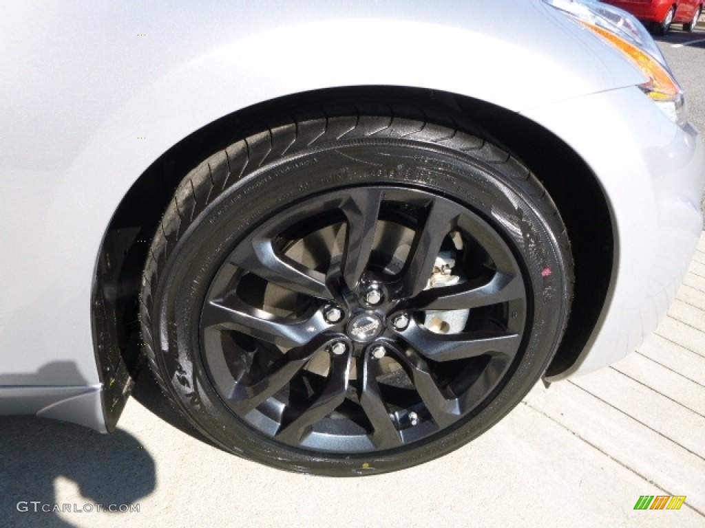 2016 370Z Coupe - Brilliant Silver / Black photo #2