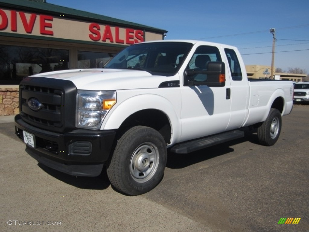 2012 F350 Super Duty XL SuperCab 4x4 - Oxford White / Steel photo #1