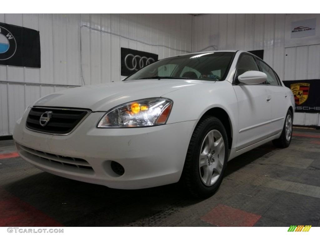 2002 Altima 2.5 S - Satin White / Frost Gray photo #3
