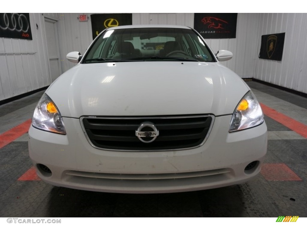2002 Altima 2.5 S - Satin White / Frost Gray photo #4