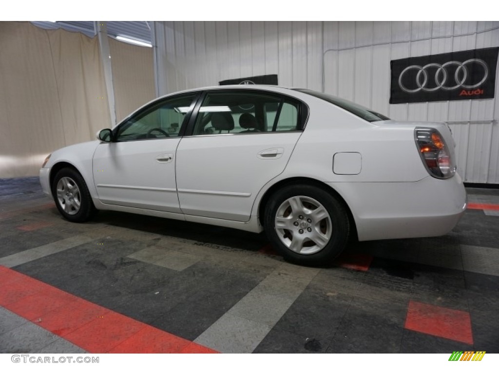 2002 Altima 2.5 S - Satin White / Frost Gray photo #11