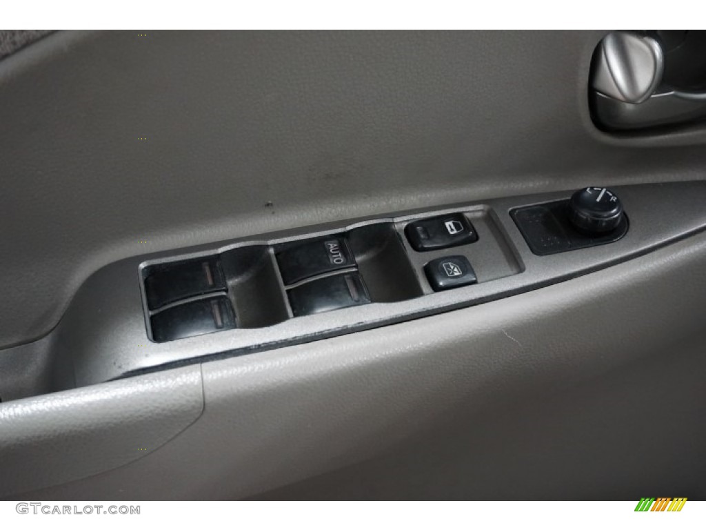 2002 Altima 2.5 S - Satin White / Frost Gray photo #13