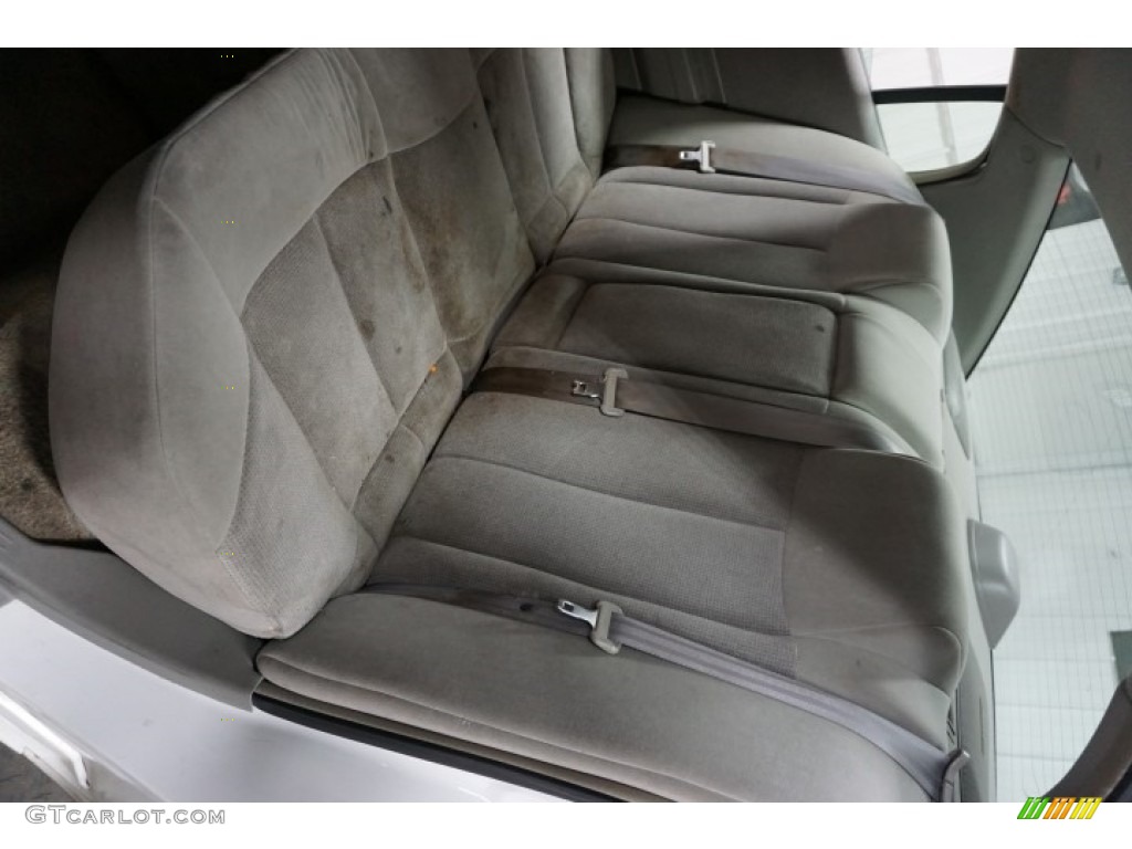 2002 Altima 2.5 S - Satin White / Frost Gray photo #22
