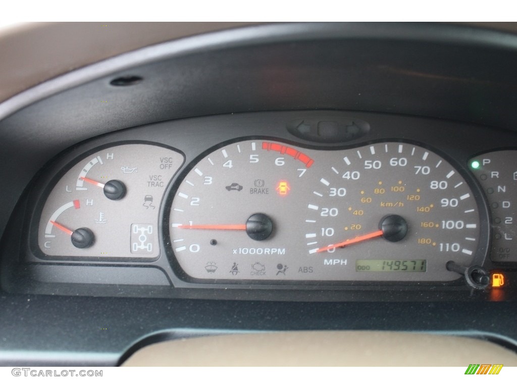 2004 Toyota Sequoia SR5 4x4 Gauges Photo #111945678