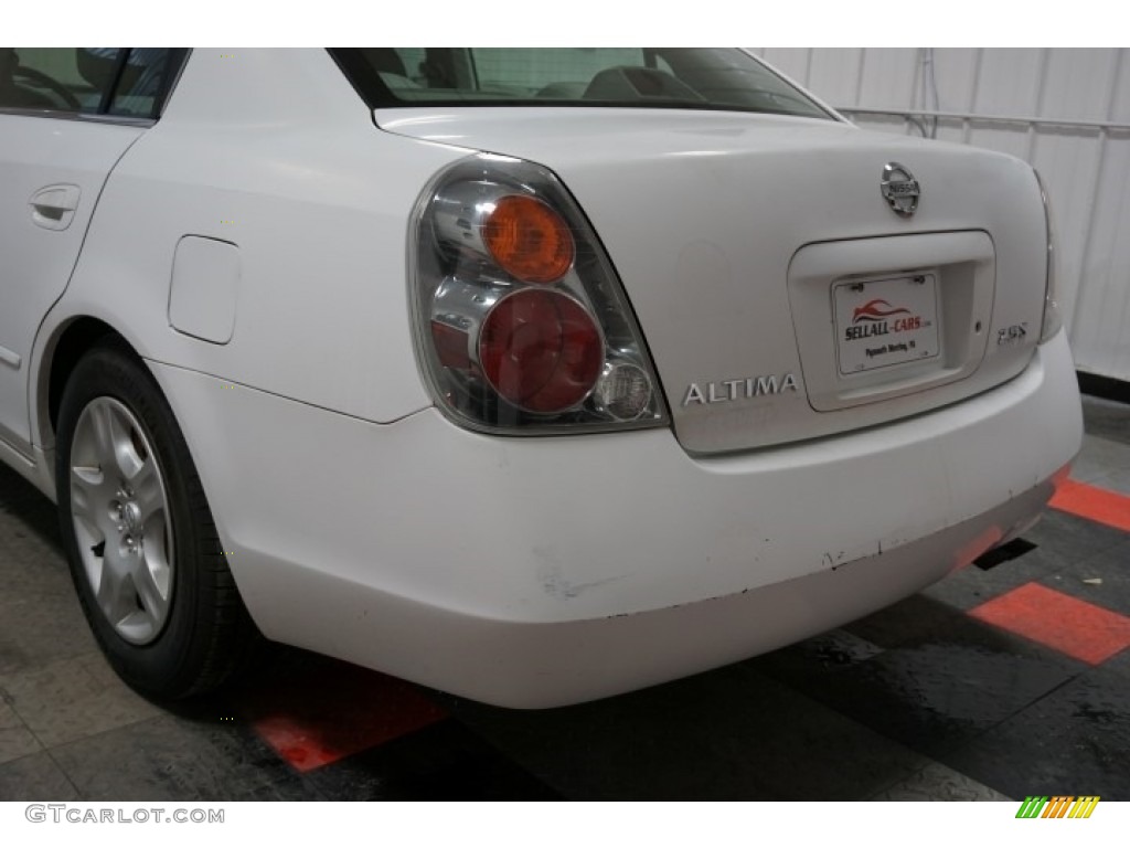 2002 Altima 2.5 S - Satin White / Frost Gray photo #65