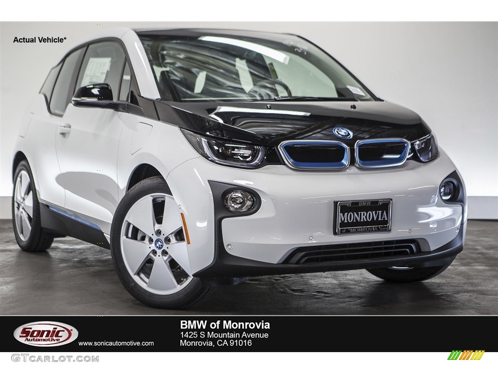 2016 i3 with Range Extender - Capparis White / Mega Carum Spice Grey/Carum Spice Grey photo #1