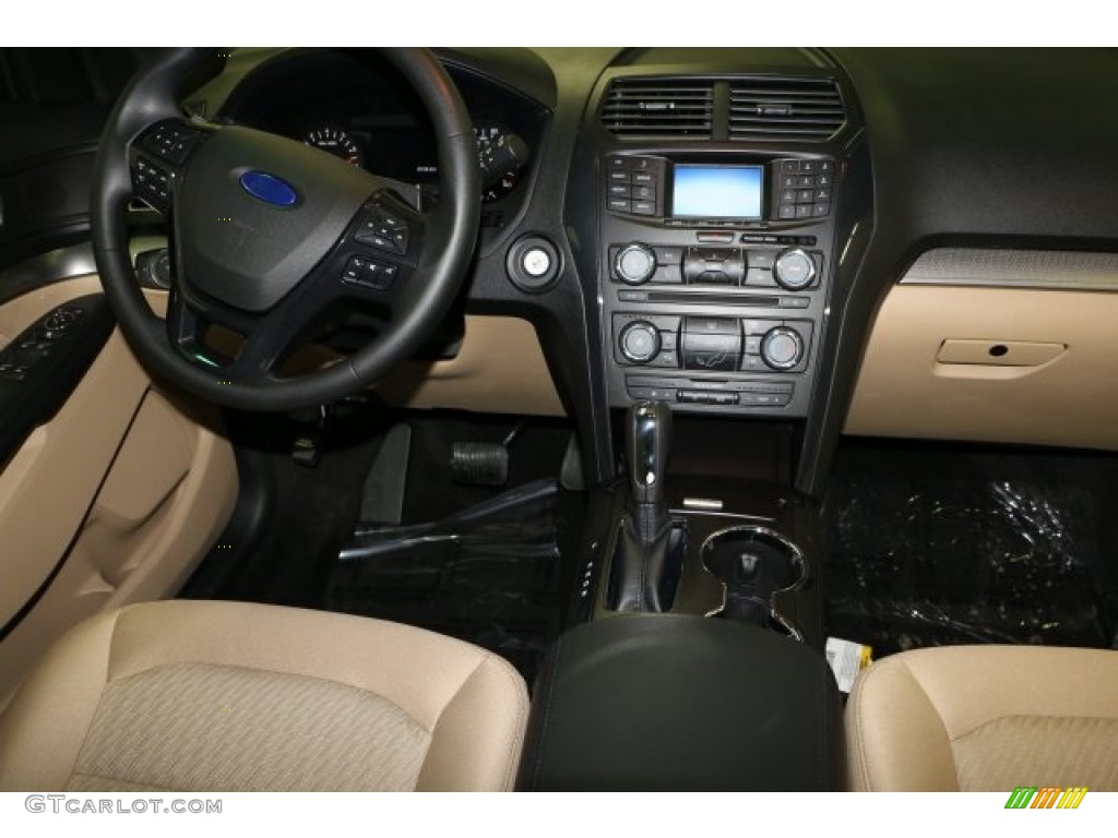 2016 Explorer FWD - Shadow Black / Medium Light Camel photo #8