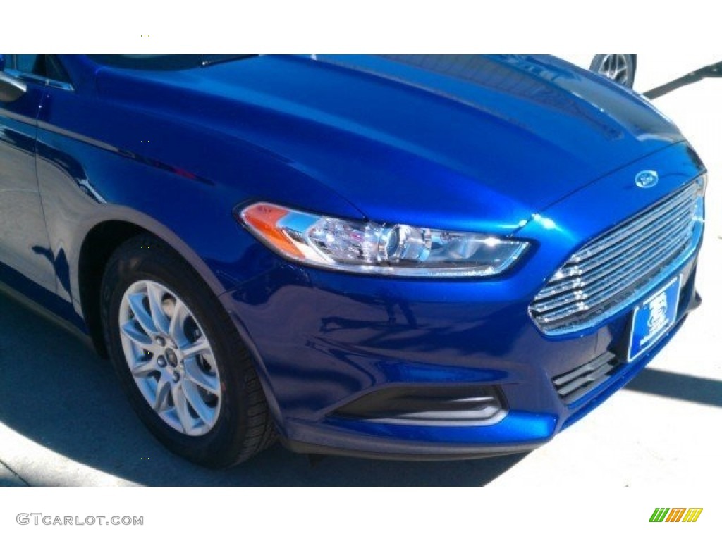 2016 Fusion S - Deep Impact Blue Metallic / Medium Earth Gray photo #2