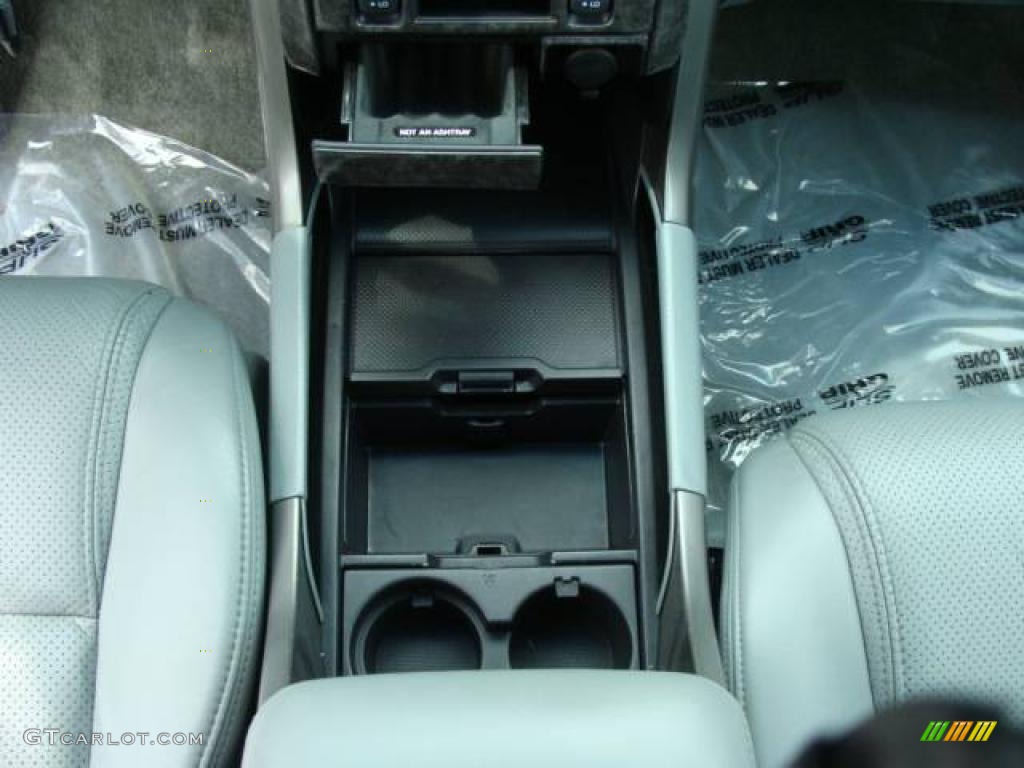 2004 Pilot EX-L 4WD - Taffeta White / Gray photo #13