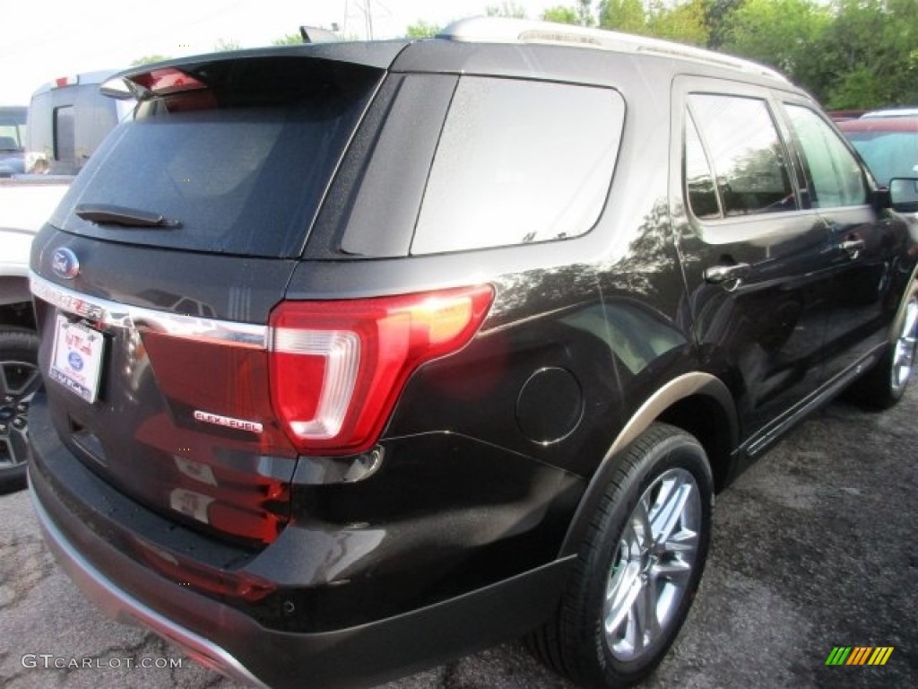 2016 Explorer XLT - Shadow Black / Ebony Black photo #8