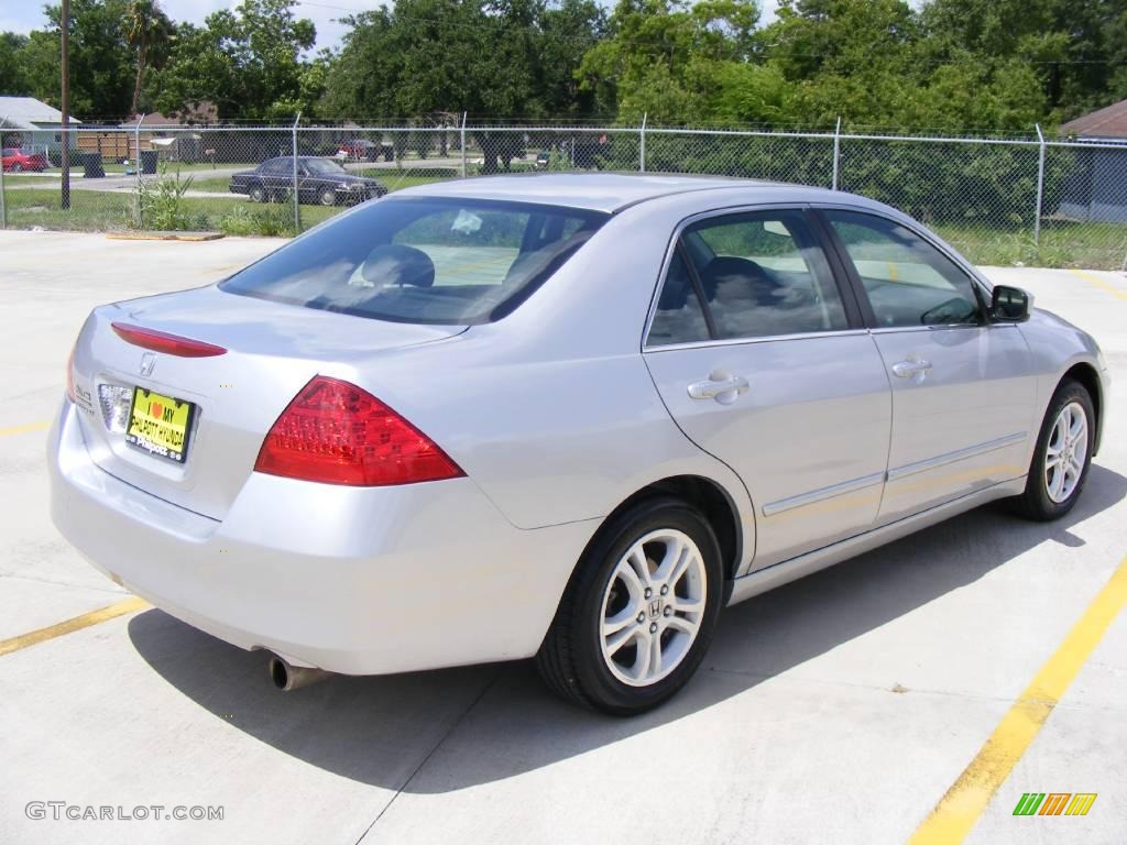 2006 Accord SE Sedan - Alabaster Silver Metallic / Black photo #3