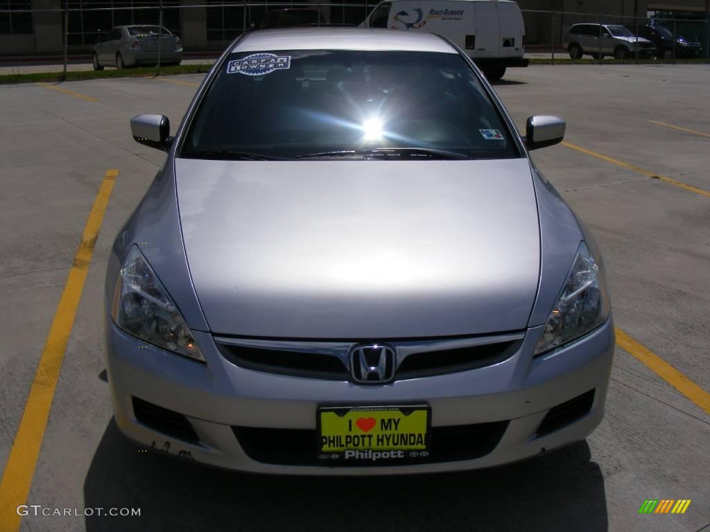 2006 Accord SE Sedan - Alabaster Silver Metallic / Black photo #8