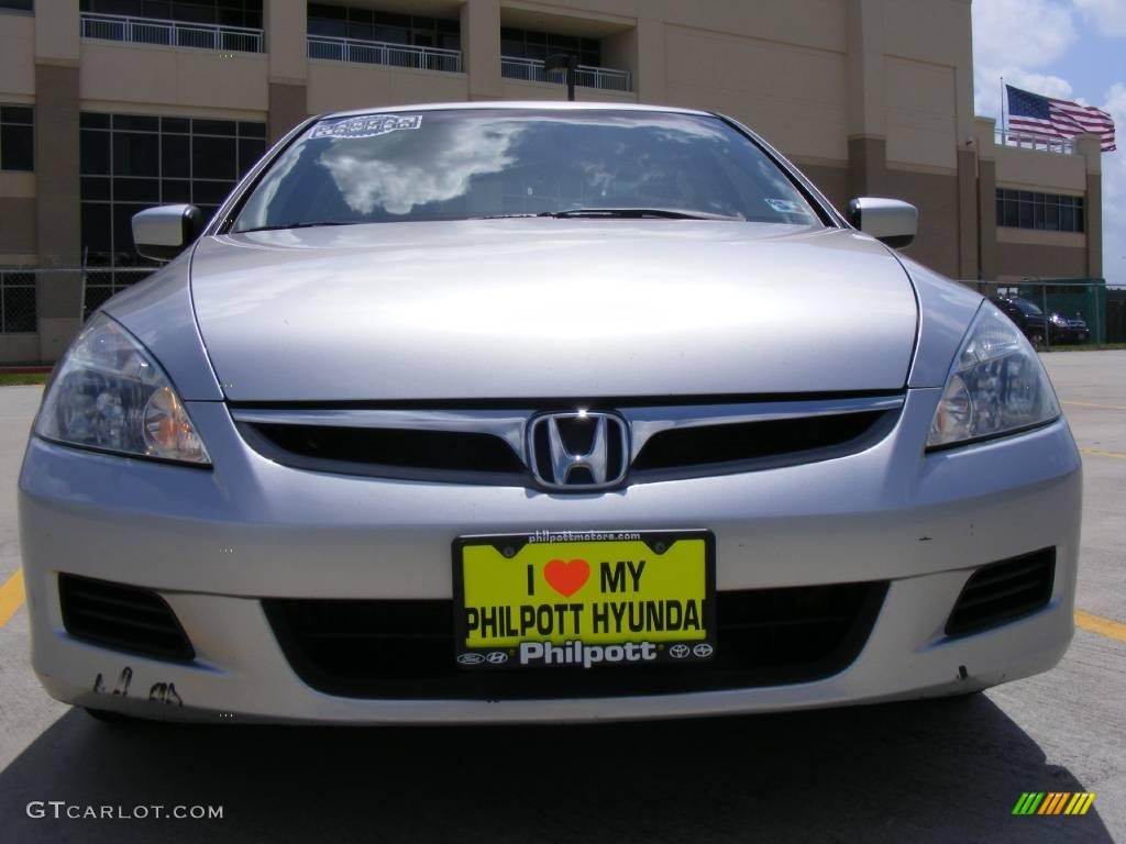 2006 Accord SE Sedan - Alabaster Silver Metallic / Black photo #9