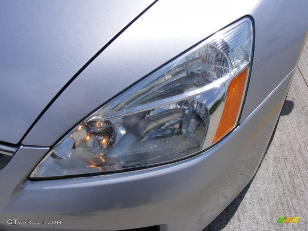 2006 Accord SE Sedan - Alabaster Silver Metallic / Black photo #10