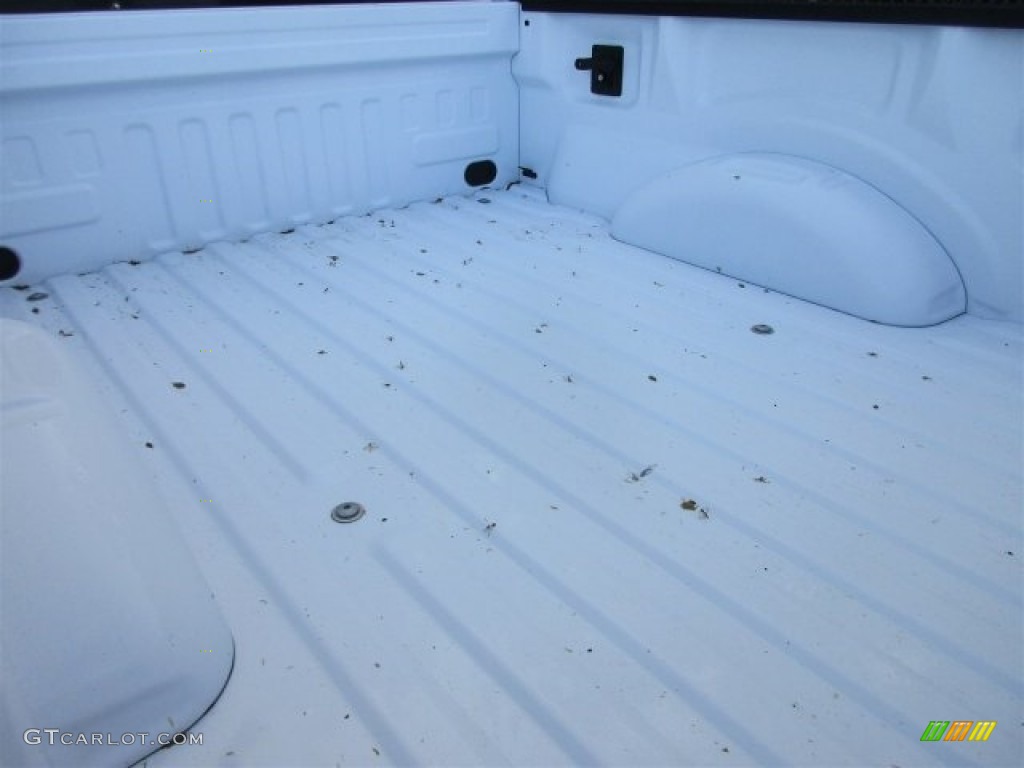 2016 F150 XLT SuperCrew 4x4 - Oxford White / Medium Earth Gray photo #5