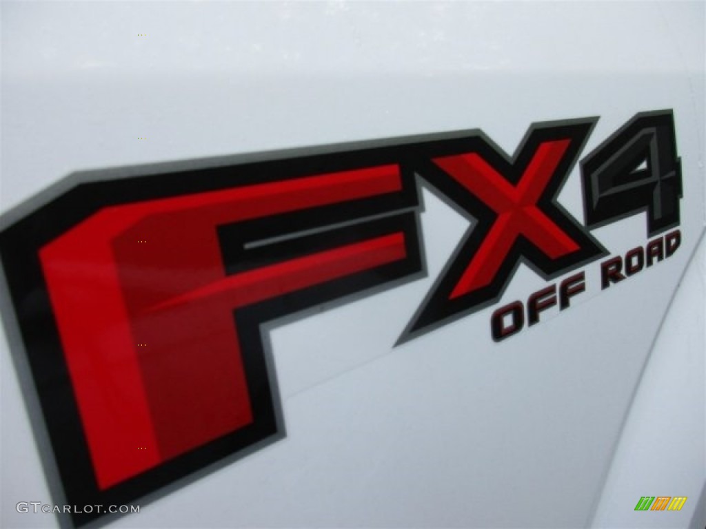 2016 F150 XLT SuperCrew 4x4 - Oxford White / Medium Earth Gray photo #9
