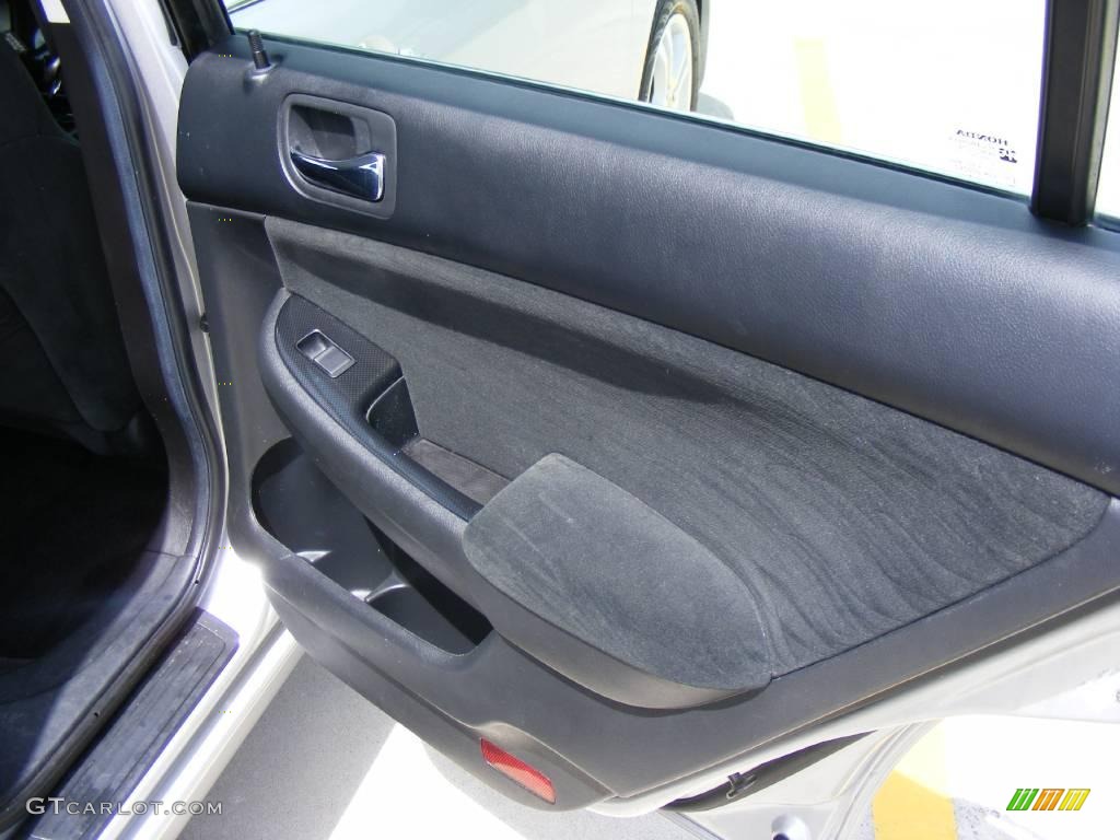 2006 Accord SE Sedan - Alabaster Silver Metallic / Black photo #24