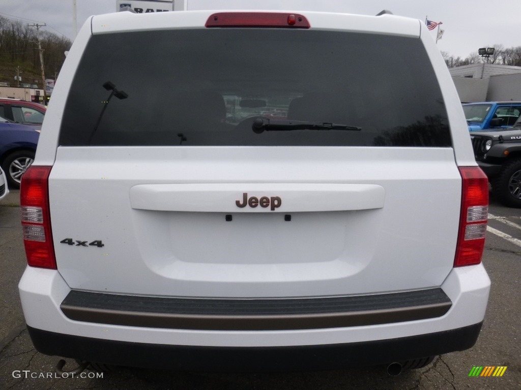 2016 Patriot Sport - Bright White / Light Pebble Beige/Dark Slate Gray photo #4