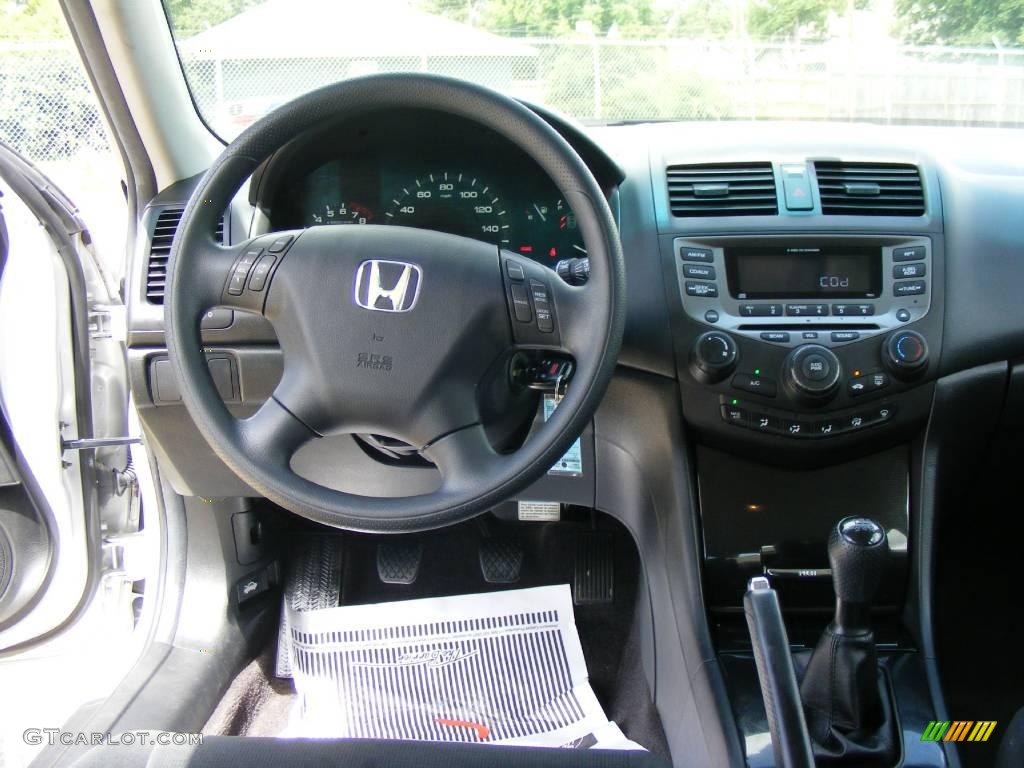 2006 Accord SE Sedan - Alabaster Silver Metallic / Black photo #33