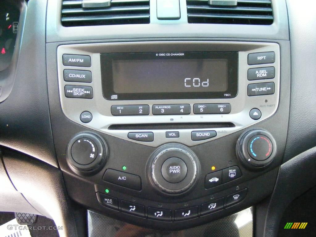2006 Accord SE Sedan - Alabaster Silver Metallic / Black photo #35