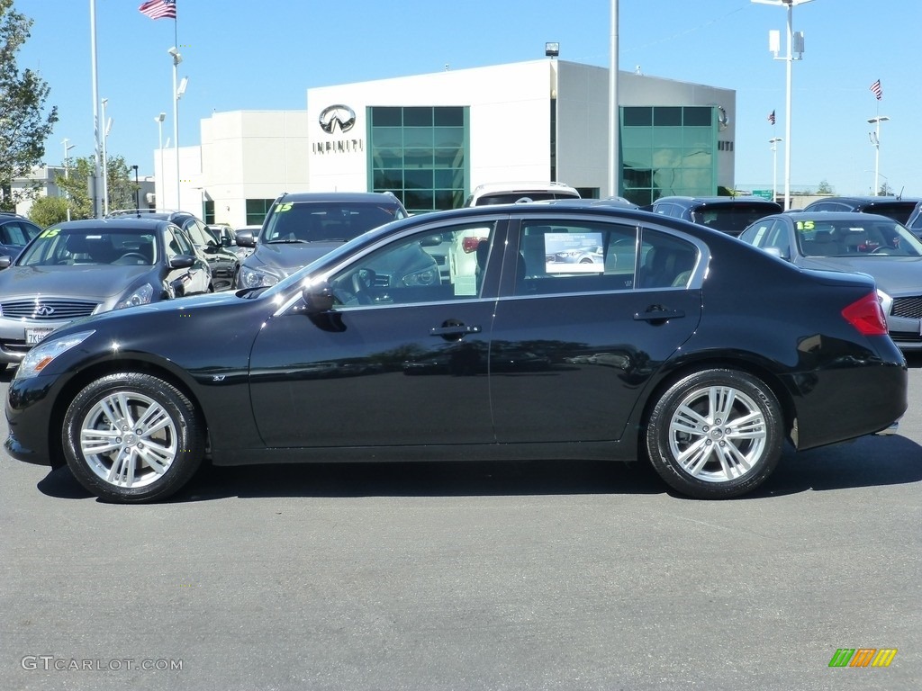 2015 Q40 Sedan - Black Obsidian / Graphite photo #3
