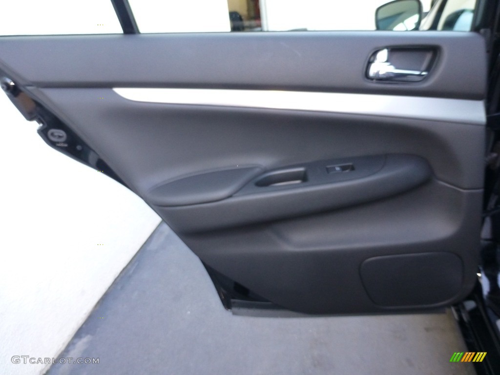 2015 Q40 Sedan - Black Obsidian / Graphite photo #19