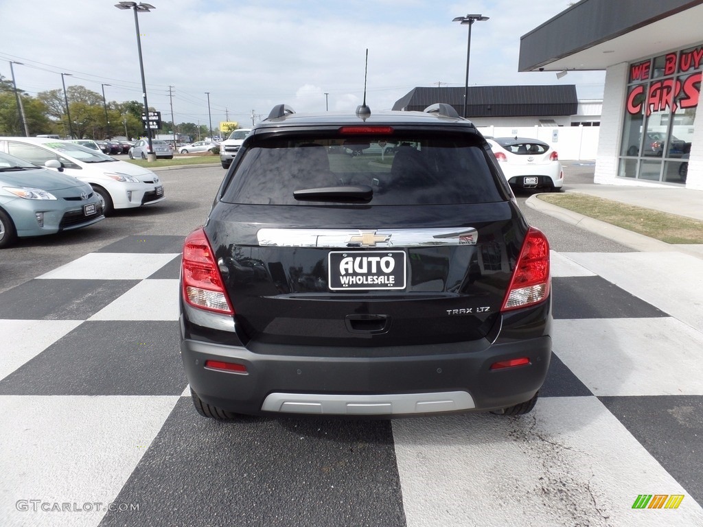 2015 Trax LTZ - Black Granite Metallic / Jet Black photo #4