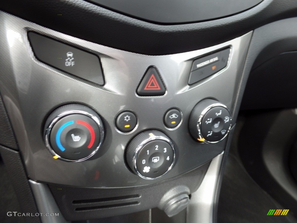 2015 Trax LTZ - Black Granite Metallic / Jet Black photo #18