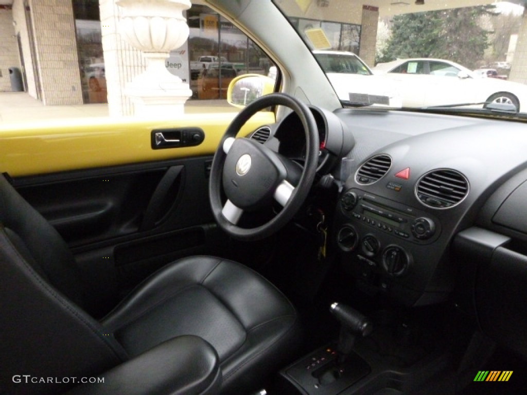 2007 New Beetle 2.5 Coupe - Sunflower Yellow / Black photo #5