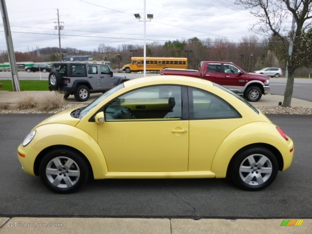 2007 New Beetle 2.5 Coupe - Sunflower Yellow / Black photo #10
