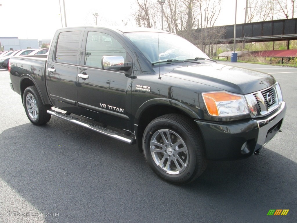 2009 Titan LE Crew Cab 4x4 - Timberline Green / Almond photo #4