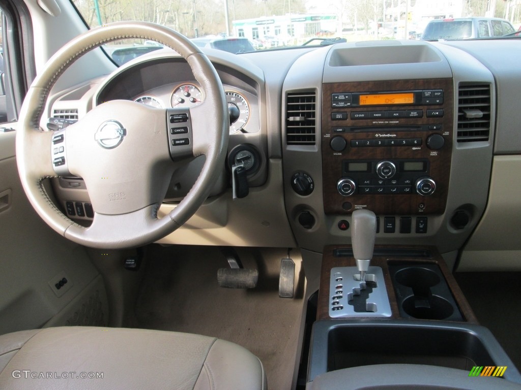2009 Titan LE Crew Cab 4x4 - Timberline Green / Almond photo #10