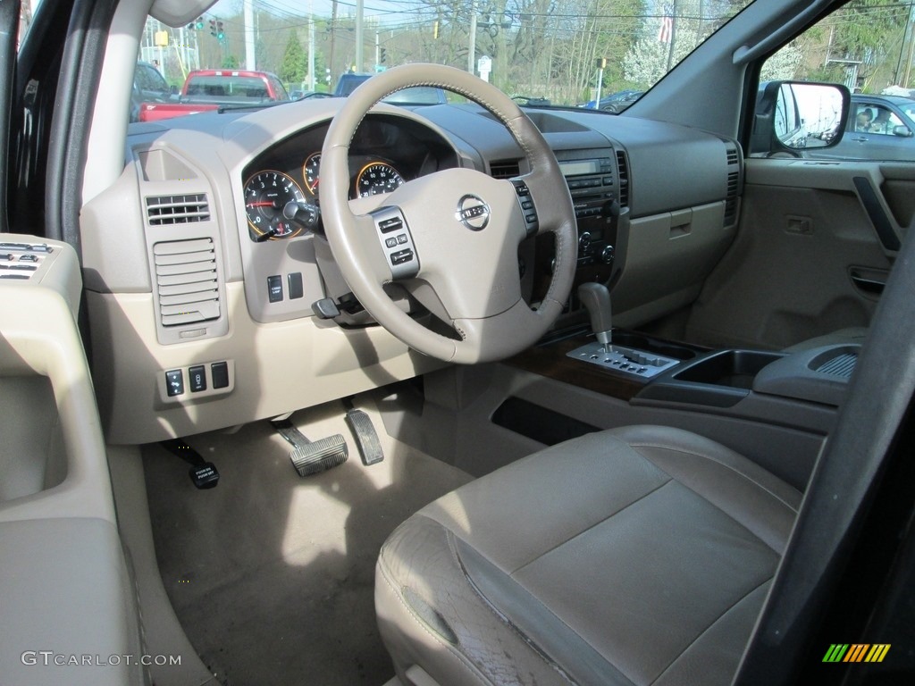 2009 Titan LE Crew Cab 4x4 - Timberline Green / Almond photo #11