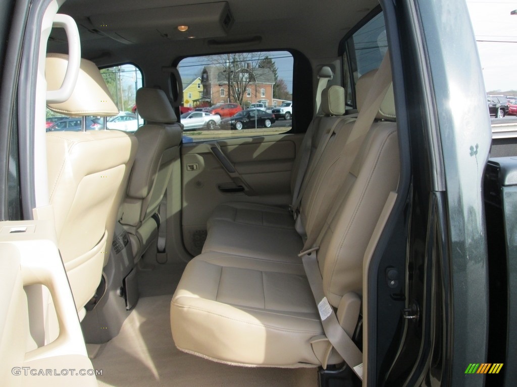2009 Titan LE Crew Cab 4x4 - Timberline Green / Almond photo #21