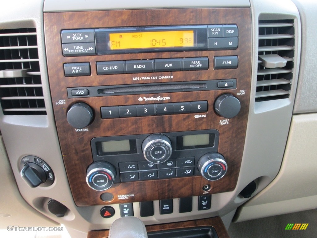 2009 Titan LE Crew Cab 4x4 - Timberline Green / Almond photo #25