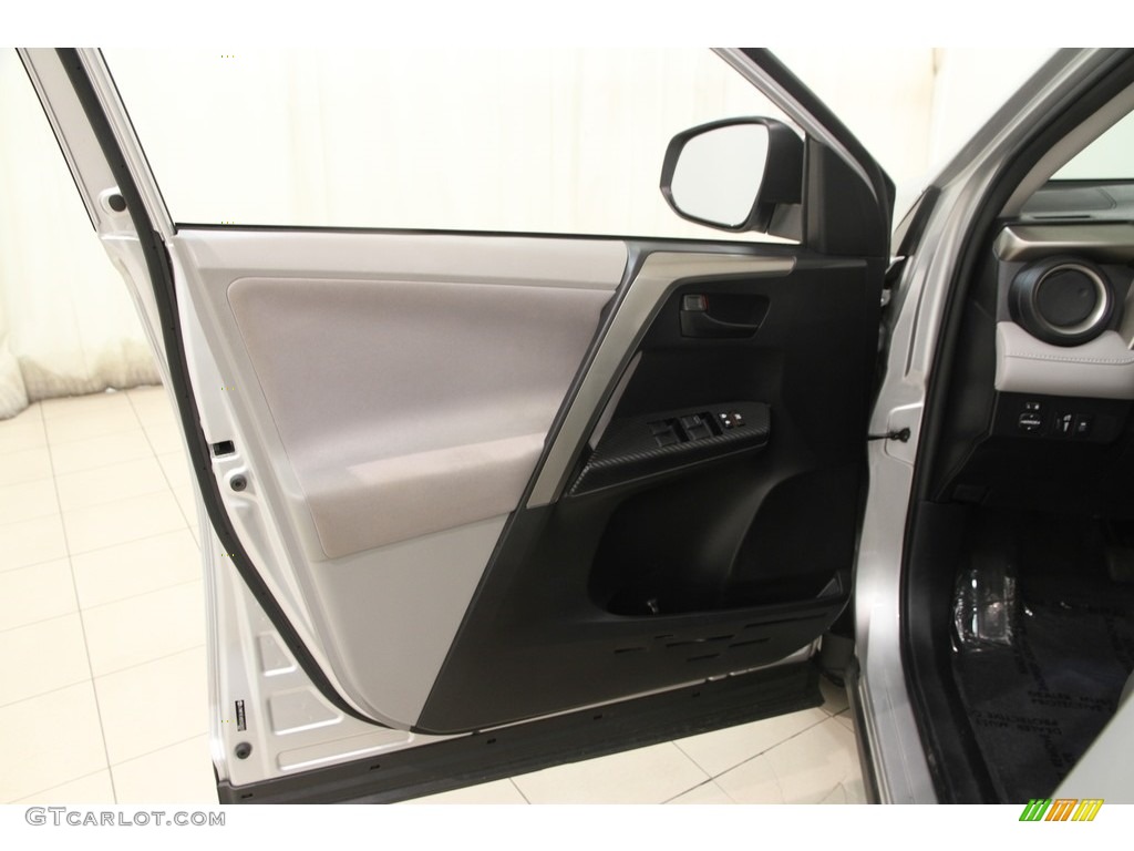 2013 Toyota RAV4 XLE AWD Door Panel Photos