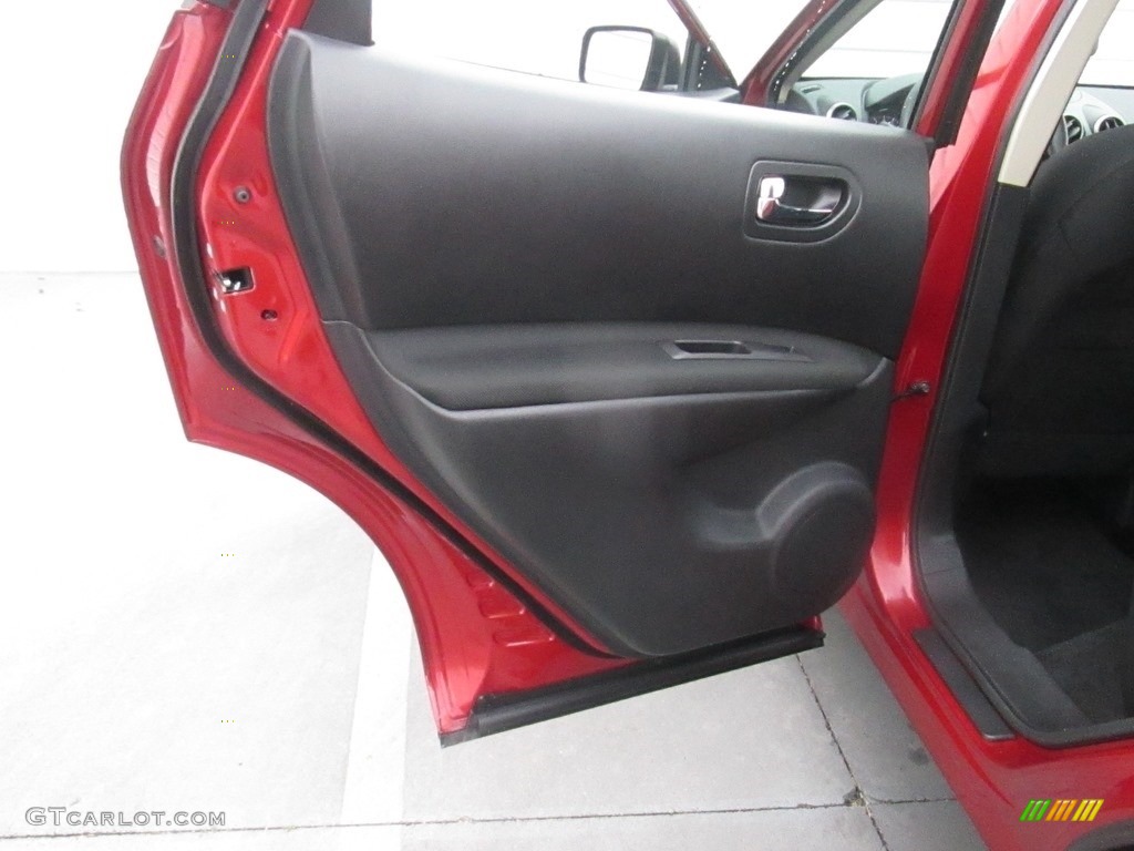 2015 Rogue Select S - Cayenne Red / Black photo #27