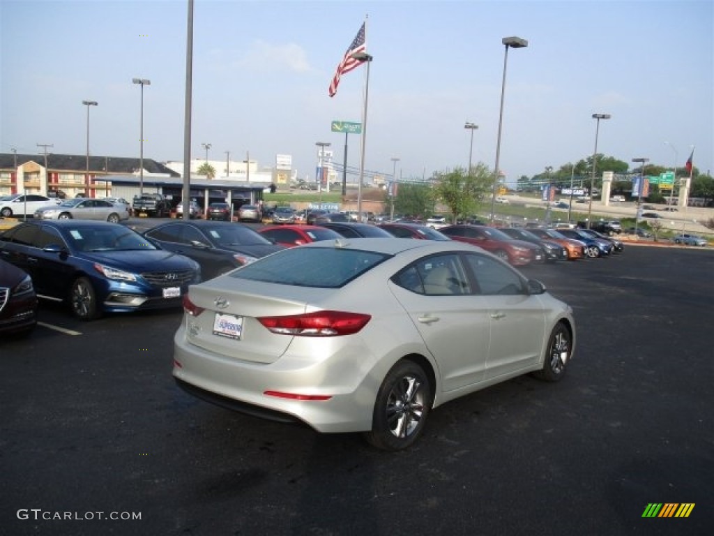 2017 Elantra SE - Beige / Beige photo #7