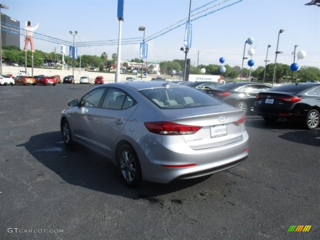 2017 Elantra SE - Gray / Gray photo #5