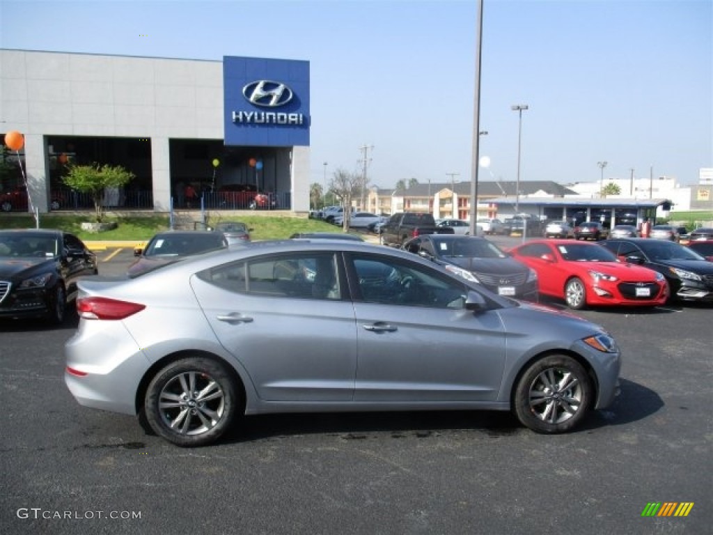 2017 Elantra SE - Gray / Gray photo #8