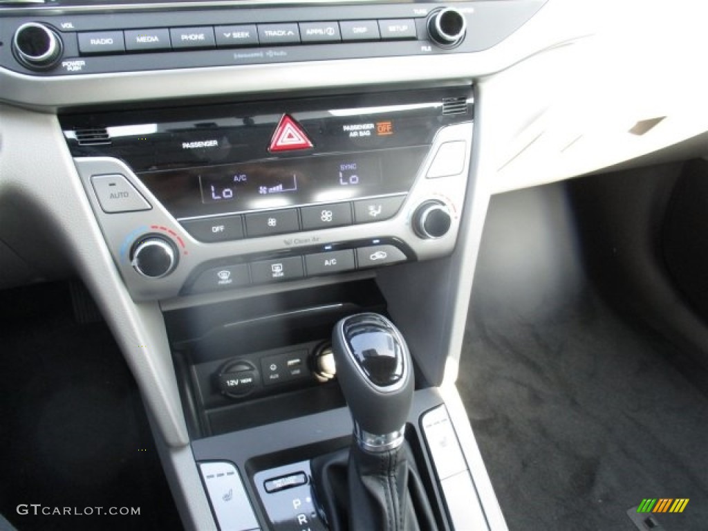 2017 Elantra SE - Gray / Gray photo #19