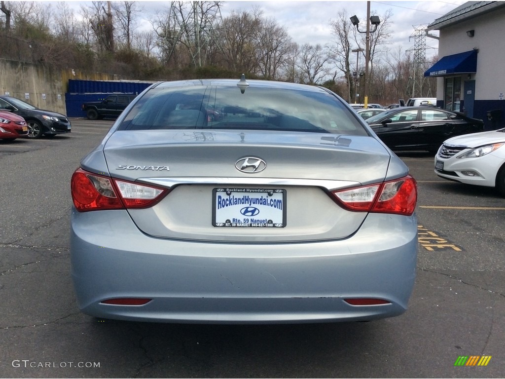 2011 Sonata GLS - Iridescent Silver Blue Metallic / Gray photo #5